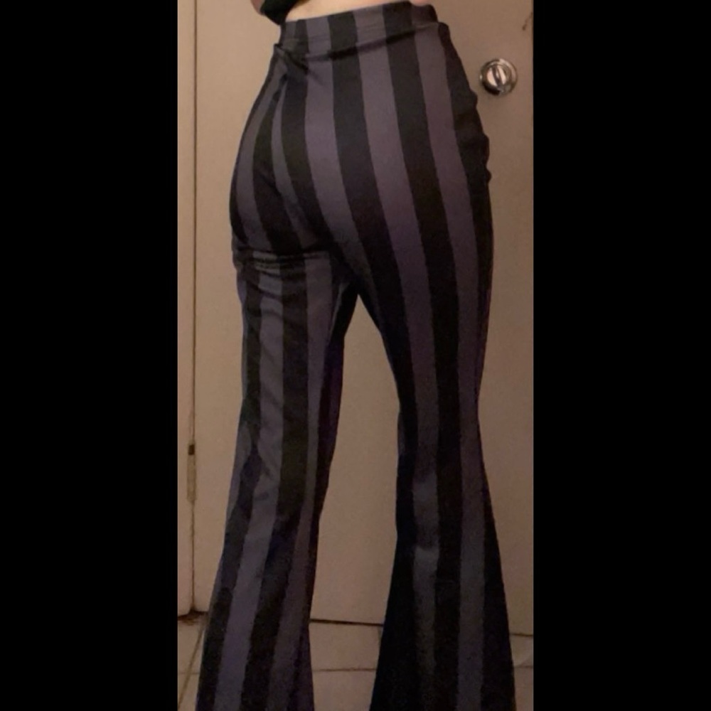 🦇🐦‍⬛Striped bell bottoms for Sale🛍️